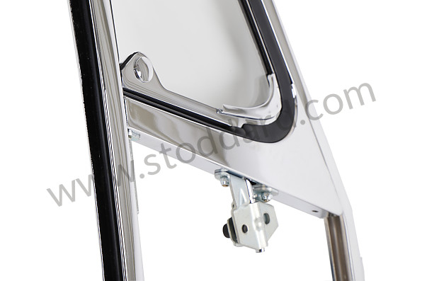 A90154200655 - DOOR GLASS FRAME WITH OPENING GLASS for Porsche 911 74-77 + 912E &bull; 1977 &bull; 2.7 &bull; Targa &bull; Automatic Gearbox
