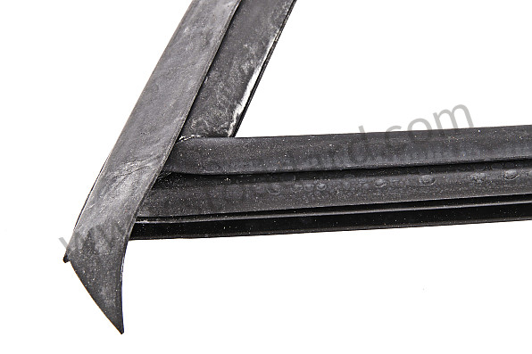 91154303604 - Quarter Window Seal, Right For Non-Opening Quarter Window, 1970-1977 for Porsche 