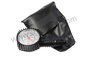 Dial-Style Tire Gauge From Porsche With Leather Pouch 