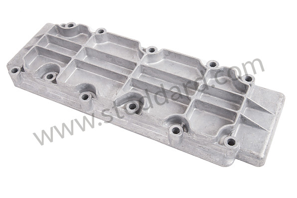 SIC10511605 - Lower Valve Cover, 930 Turbo Reinforced Version. 911 930 964 From 1968-1994 for Porsche 911 74-77 + 912E &bull; 1976 &bull; 2.7 &bull; Targa &bull; Manual Gearbox, 4 Speed