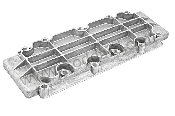 SIC10511605 - Lower Valve Cover, 930 Turbo Reinforced Version. 911 930 964 From 1968-1994 for Porsche 911 74-77 + 912E &bull; 1976 &bull; 2.7 &bull; Targa &bull; Manual Gearbox, 4 Speed