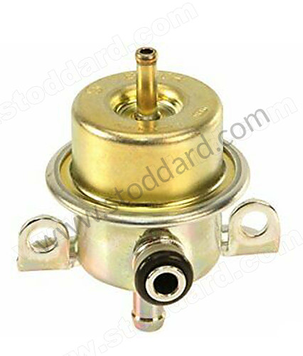 94411019803 - Fuel Pressure Regulator for Porsche 924S &bull; 1986 &bull; 924S 2.5 &bull; Coupe &bull; Automatic Gearbox
