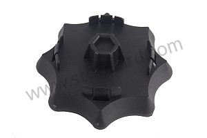 HANDLE OPTION: 18 INCH COLLAPSIBLE SPARE WHEEL (Option code: I1G1), OPTION: SPARE WHEEL SPACE SAVING 17 INCH RADIAL TYRE COMPRESSOR IN VEHICLE (Option code: I1G6)