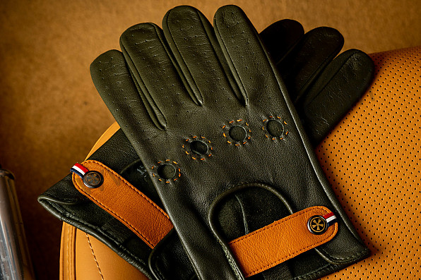 99A001026984 - GREEN LEATHER DRIVING GLOVES - VINTAGE RACERS for Porsche 