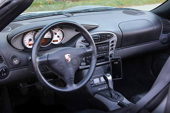 99A001038867 - MAGNETIC PHONE HOLDER ON CENTER CONSOLE for Porsche 996 Gt3 / Gt3-1 &bull; 2000 &bull; 996 Gt3 &bull; Coupe &bull; Manual Gearbox, 6 Speed