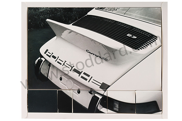 99A001083259 - 911 CARRERA 2.7 RS 1/24 SCALE MODEL WITH ENGINE SOUND (ENGLISH & GERMAN) - NEW VERSION for Porsche 