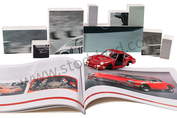 99A001083260 - 911 RED 1/24 SCALE MODEL WITH ENGINE SOUND AND LED (ENGLISH & GERMAN) for Porsche 