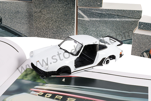 99A001083264 - 911 TURBO WHITE ADVENT CALENDAR 1/24 SCALE WITH ENGINE SOUND (ENGLISH & GERMAN) for Porsche 