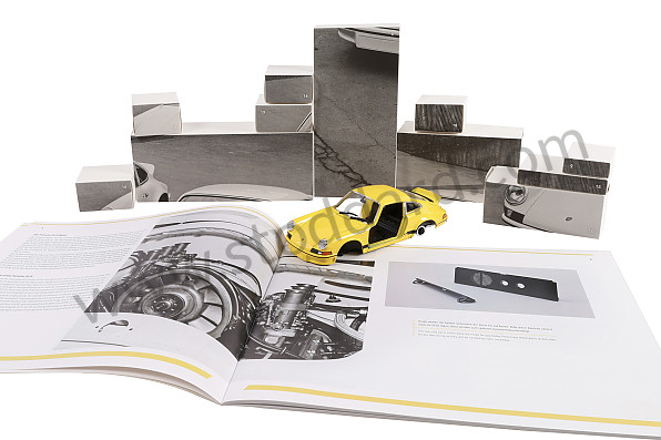 99A001083265 - 911 CARRERA 2.7 RS YELLOW ADVENT CALENDAR 1/24 SCALE WITH ENGINE SOUND AND LEDS (ENGLISH & GERMAN) for Porsche 