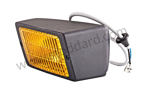 99A001113832 - FRONT RIGHT YELLOW FOG LIGHT 911 3.2 84-89 COMPLETE for Porsche 911 84-86 &bull; 1984 &bull; 3.2 &bull; Coupe &bull; Manual Gearbox, 5 Speed