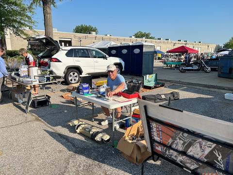 Vendors took advantage of the sunny skies and cleaned out their collections!