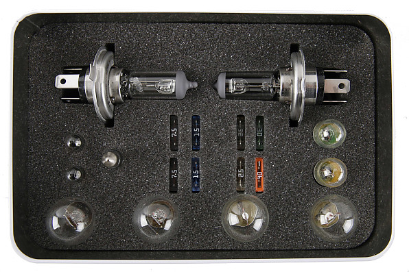 PCG96810000 - KIT BULBS AND FUSES for Porsche 968 &bull; 1992 &bull; 968 &bull; Coupe &bull; Manual Gearbox, 6 Speed
