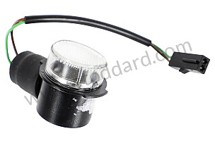 LIGHT RIGHT / OPTION: COURTESY ENTRY AND EXIT LIGHTS (Option code: I9TF) (95563222201)