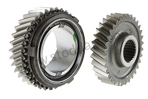 GEAR SET 5TH GEAR / 33/32 RATIO (95030295511)