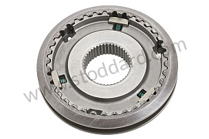 GUIDE SLEEVE 5TH GEAR AND REVERSE (95030402105)