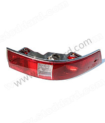 Complete Taillight Housing And Lens, Right, USA Spec, For 911 912 1965-1968. USA VERSION / Adaptive / PLASTIC / for UNITED STATES OF AMERICA only / REAR RIGHT / adaptable (90163140401)