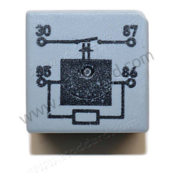 Fuel Pump Relay POMPE A ESSENCE / EMPLACEMENT S13 (99661510100)