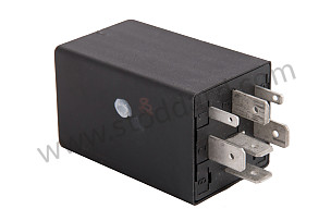 RELAY CHAUFFAGE DE LUNETTE / EMPLACEMENT S4 (99661511701)