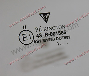 Tinted Windshield With Radio Antenna Built In. 911 1985-1991 (coupe, Targa, Cabriolet) FOR ASSEMBLY WITH MOULDING / GREEN / GREEN (91154101126)