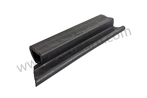 COVER STRIP RIGHT (PCG853364A)