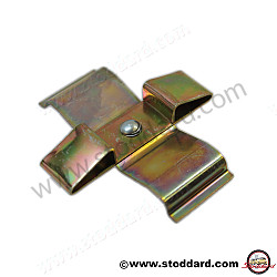 Tension Expanding Spring For Brake Pad 911 With 911s Aluminum Alloy Calipers FITTED WITH ALUMINIUM OR TYPE A CALIPERS (CALIPER FASTENING CENTRE DISTANCE 89 MM) (90135191615)