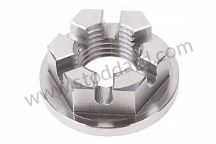 NUT  (A51920285)