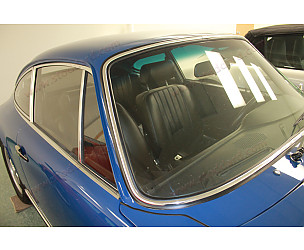 Front Windshield Trim, Right, Bright Aluminum. 911 912 1965-1977. .  (90154191220)